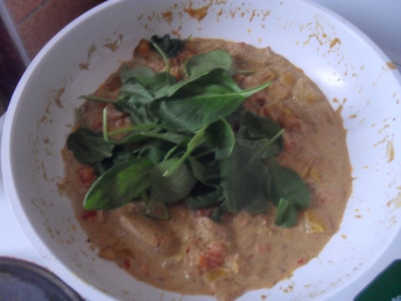Kokosowo-szpinakowe curry
