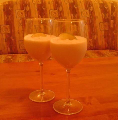 koktajl anansowo-kokosowy