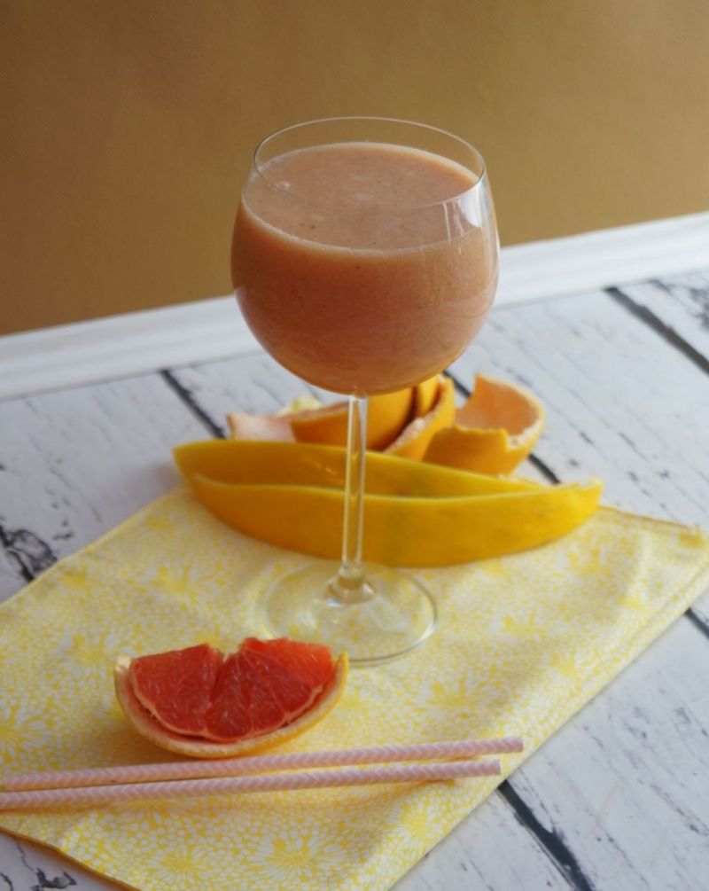 Koktajl banan, melon, grejpfrut 