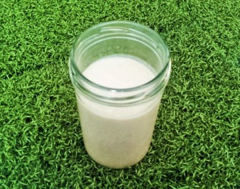 Koktajl bananowo-owsiany z rabarbarem Koktajl bananowo-owsiany z rabarbarem