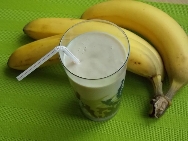 Koktajl bananowo-rabarbarowy Koktajl bananowo-rabarbarowy