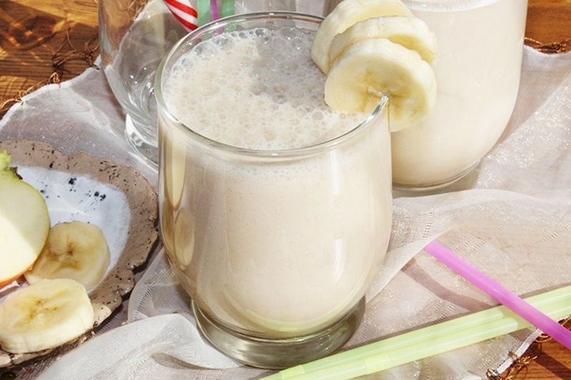 Koktajl bananowy na soku jabłkowym