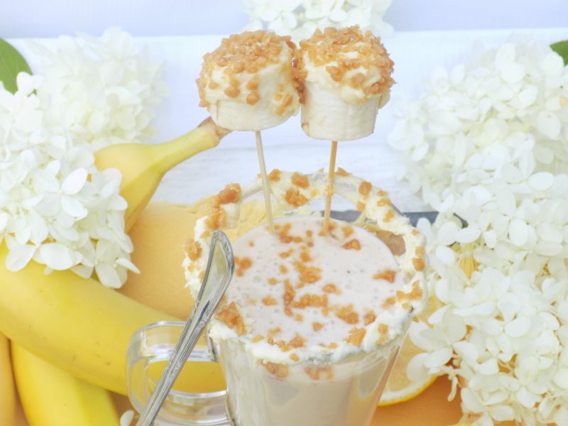 Koktajl bananowy z białą czekoladą