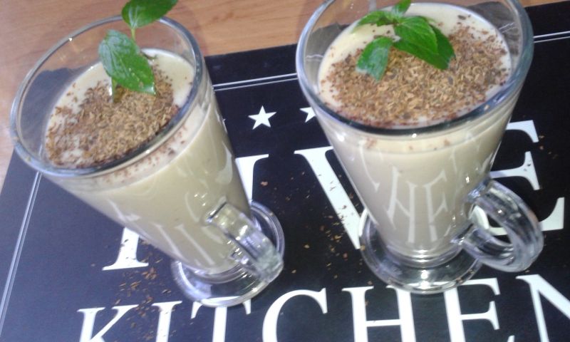 Koktajl bananowy z gruszą oraz nutellą