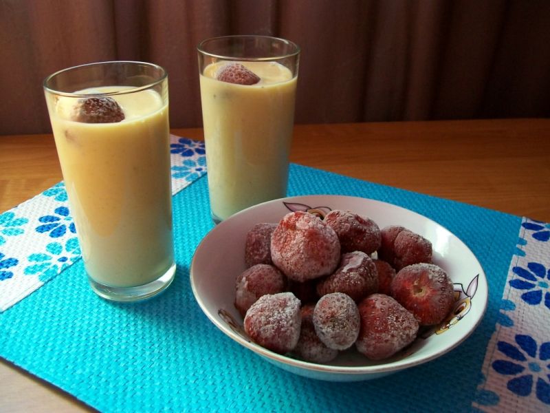 Koktajl brzoskwiniowo-bananowy z wkładką