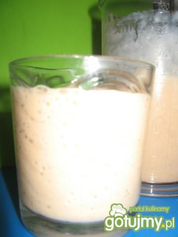 Koktajl brzoskwiniowo-jogurtowy 