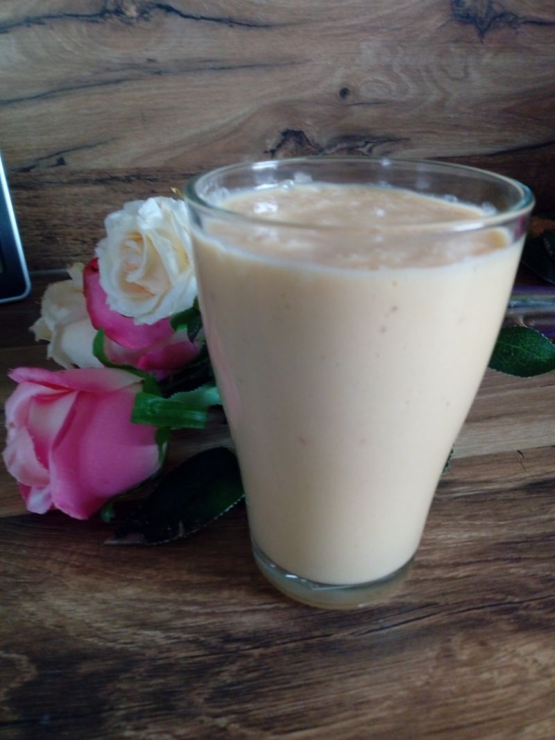 Koktajl brzoskwiniowy Koktajl brzoskwiniowy