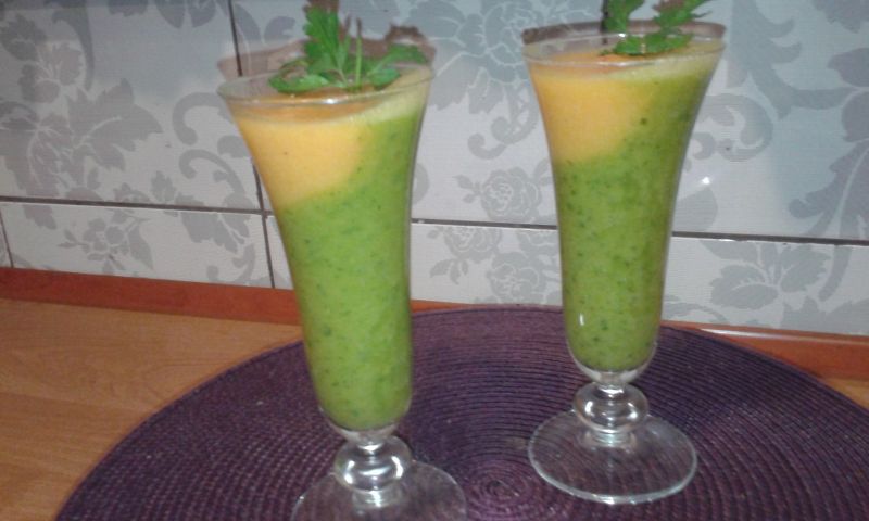 Koktajl dwukolorowy - wieloowocowy Koktajl dwukolorowy - wieloowocowy