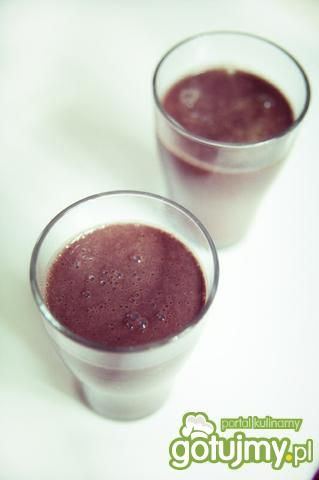 Koktajl jagodowo - pietruszkowy Koktajl jagodowo - pietruszkowy