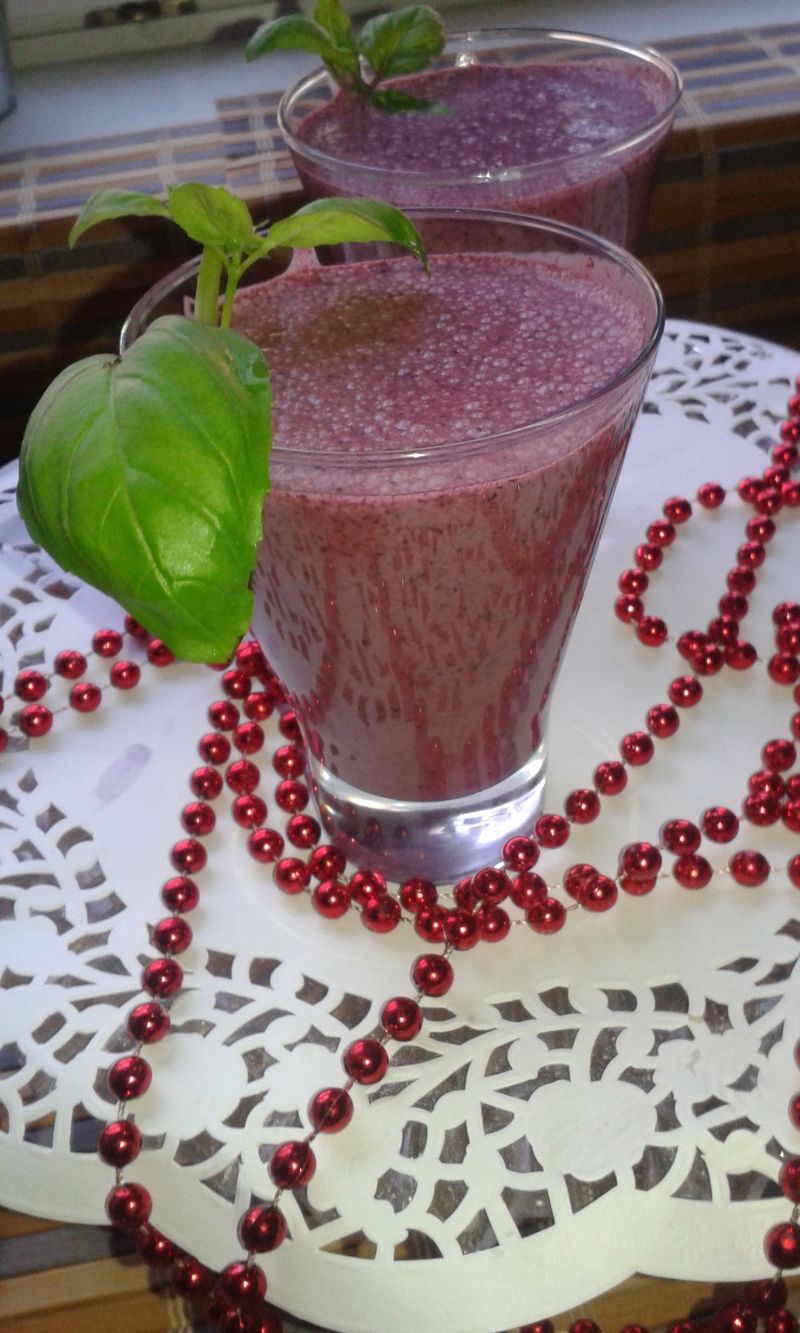 Koktajl jagodowy. Koktajl jagodowy.