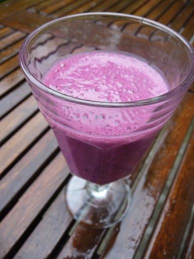 Koktajl jagodowy z miodem