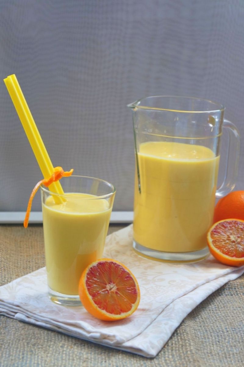 Koktajl jogurt kukurydza i czerwona pomarańcza  Koktajl jogurt kukurydza i czerwona pomarańcza