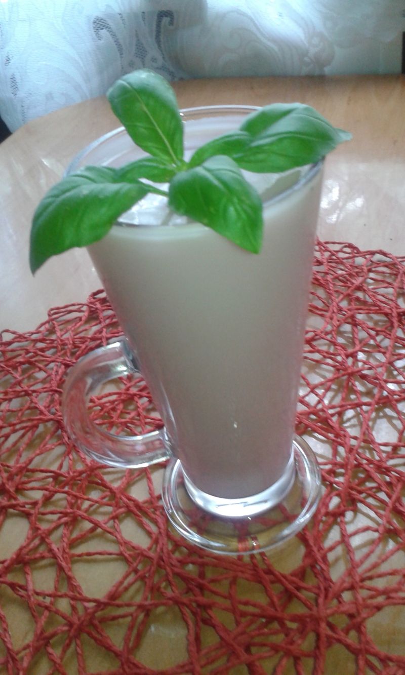 Koktajl jogurtowo mleczny z jagodami Koktajl jogurtowo mleczny z jagodami