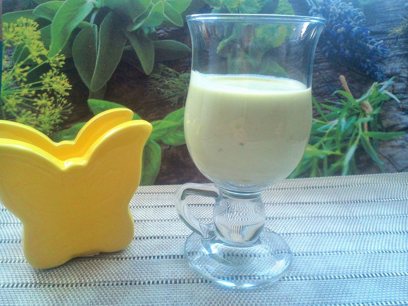 Koktajl jogurtowy z awokado