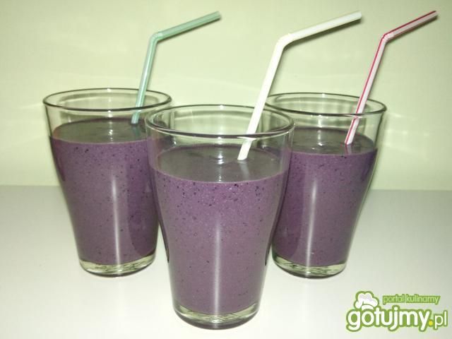 Koktajl kokosowo-jagodowo-bananowy Koktajl kokosowo-jagodowo-bananowy