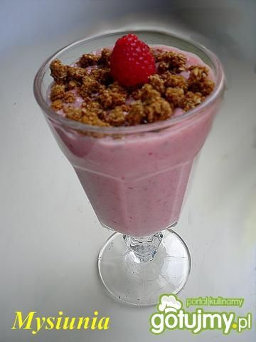 Koktajl malinowo-bananowy z otrębami