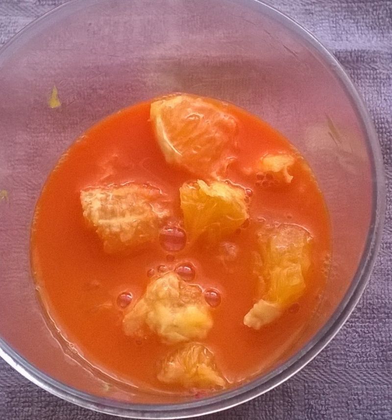 Koktajl malinowo - pomarańczowy na soku z marchewk