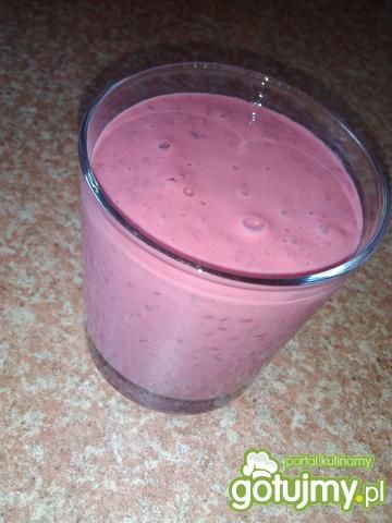 Koktajl malinowy z nutą cynamonowu Koktajl malinowy z nutą cynamonowu