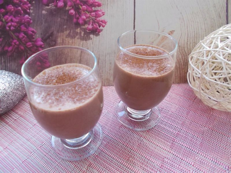 Koktajl maślankowy z kakao Koktajl maślankowy z kakao