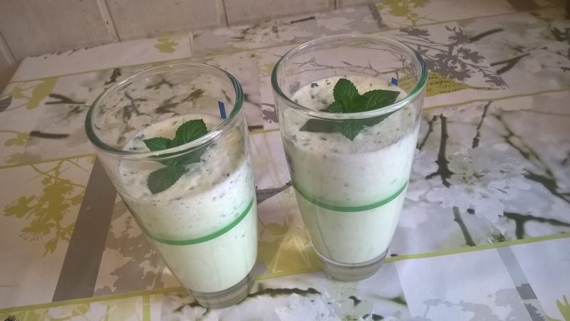 Koktajl melonowy z miętą Koktajl melonowy z miętą