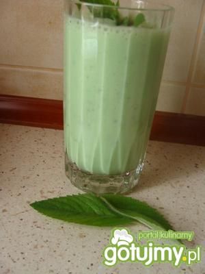 Koktajl miętowo-bananowy