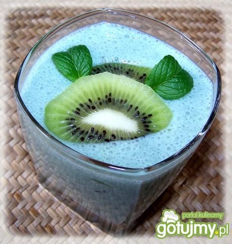 Koktajl mleczny z kiwi Koktajl mleczny z kiwi