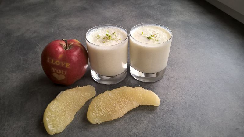 Koktajl mleczny z pomelo Koktajl mleczny z pomelo