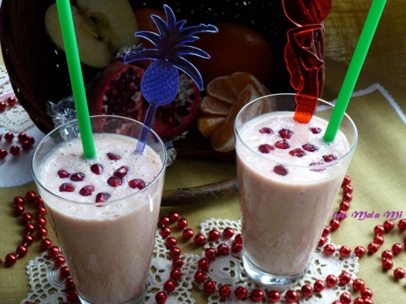 Koktajl "moc witamin" z granatem