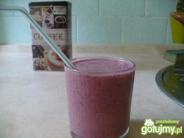 Koktajl o smaku truskawkowym. Koktajl o smaku truskawkowym.