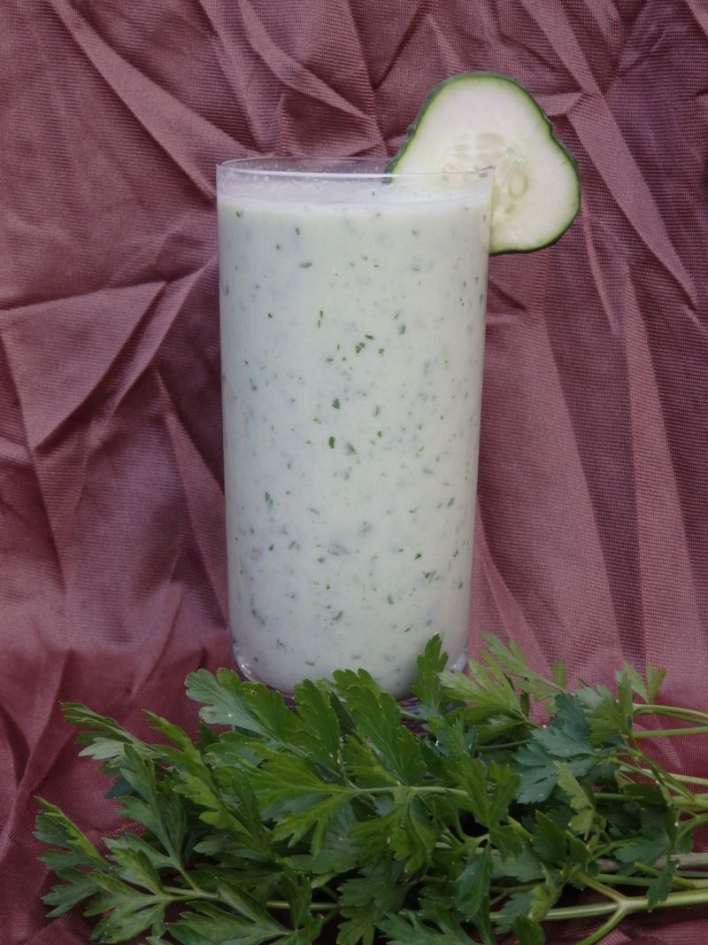 Koktajl ogórkowy na maślance Koktajl ogórkowy na maślance