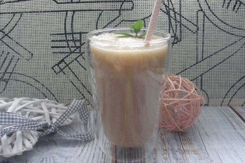 Koktajl owocowo-herbaciany Koktajl owocowo-herbaciany