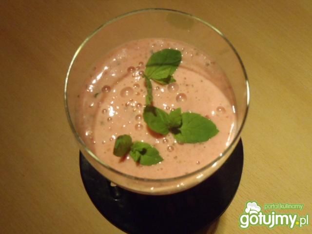 Koktajl owocowo - miętowy Koktajl owocowo - miętowy