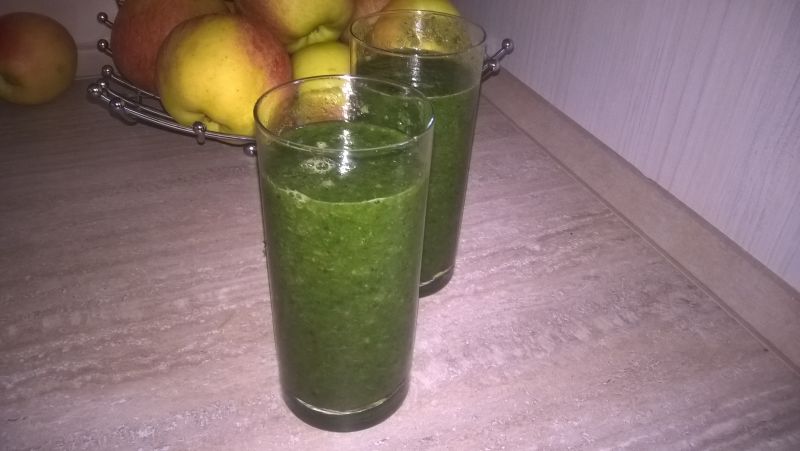 Koktajl owocowo-szpinakowy Koktajl owocowo-szpinakowy