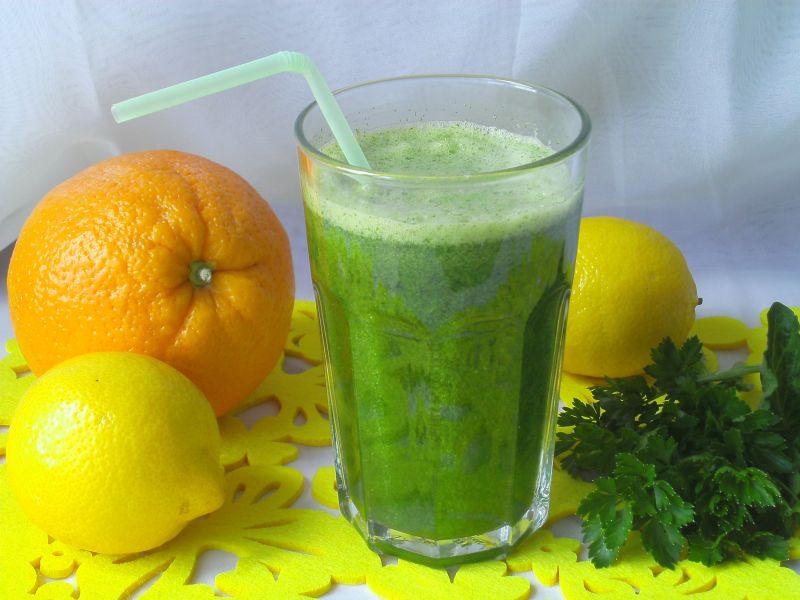 Koktajl pietruszkowy z pomarańczą