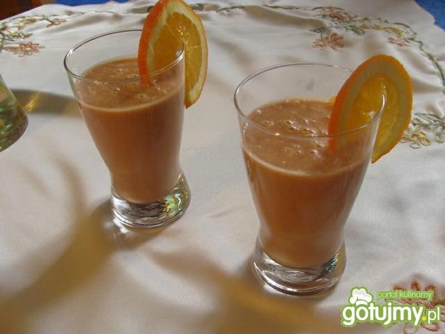 Koktajl pomarańczowo ananasowy Koktajl pomarańczowo ananasowy