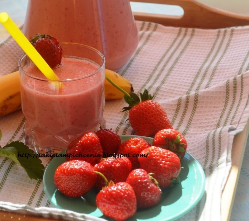 Koktajl truskawka - banan ze stevią  Koktajl truskawka - banan ze stevią