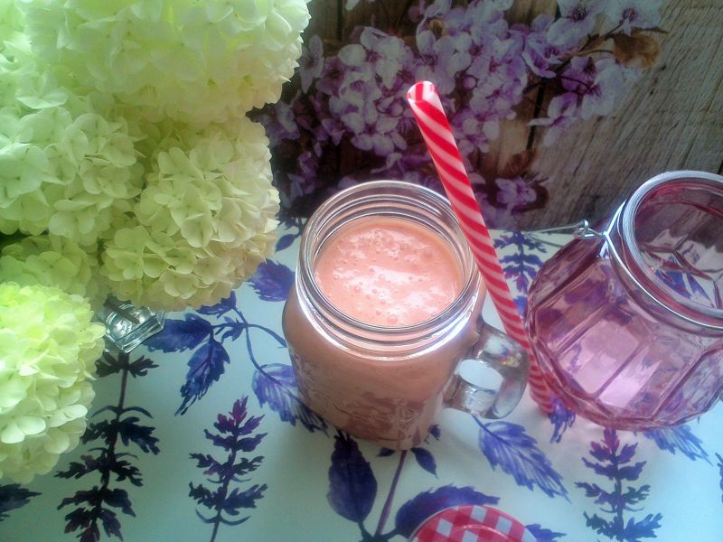 Koktajl truskawkowo-arbuzowy Koktajl truskawkowo-arbuzowy