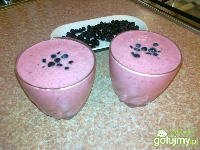 Koktajl truskawkowo-borówkowy Koktajl truskawkowo-borówkowy