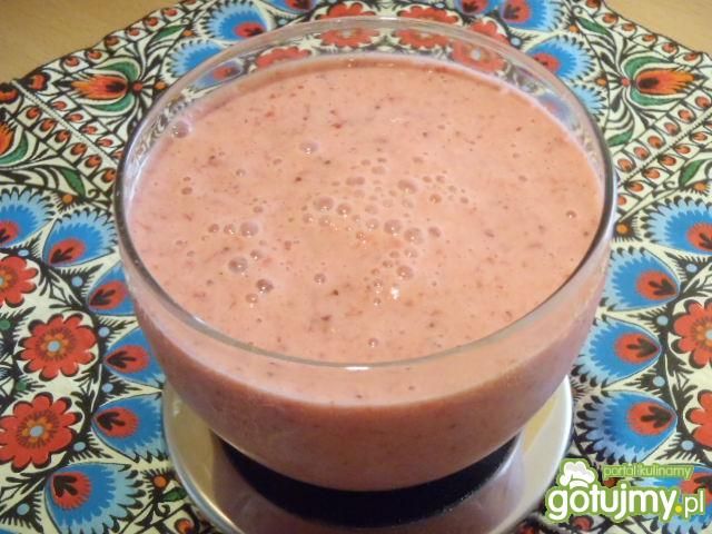 Koktajl truskawkowo-jabłkowy Koktajl truskawkowo-jabłkowy