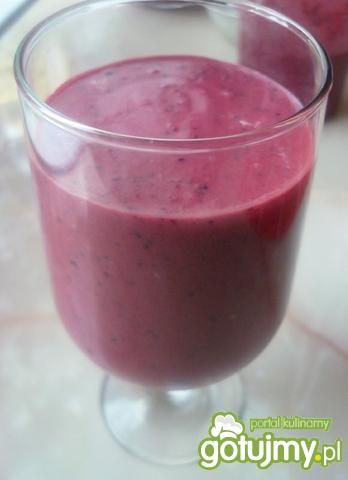 Koktajl z aronii i truskawek Koktajl z aronii i truskawek