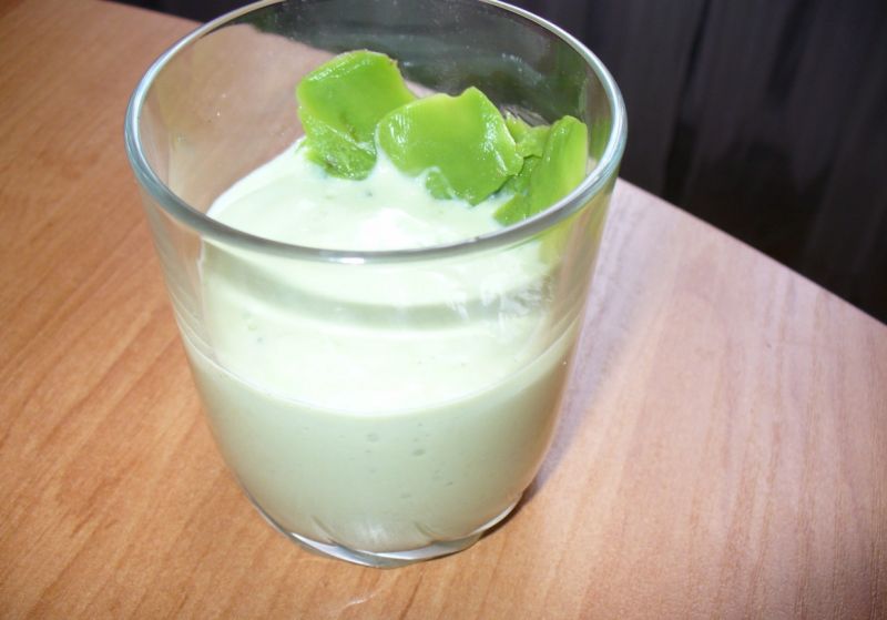 Koktajl z awokado z jogurtem