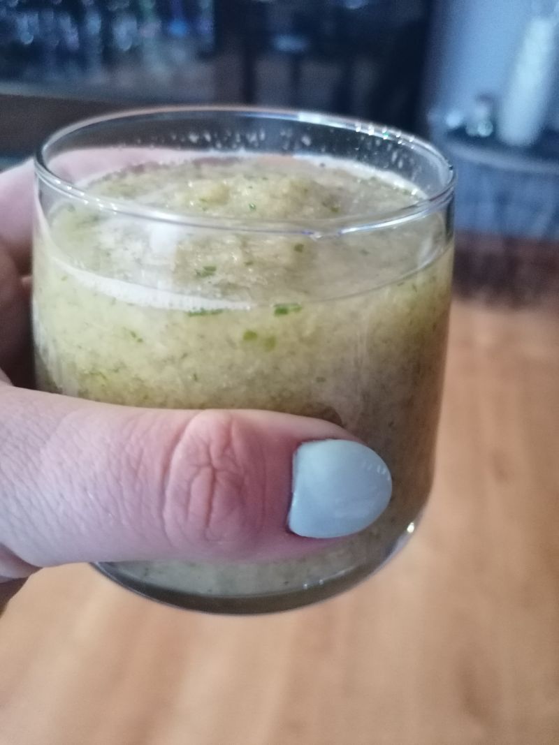 Koktajl z banana kiwi i szpinaku  Koktajl z banana kiwi i szpinaku