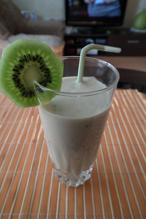 Koktajl z Chałwą i owocami