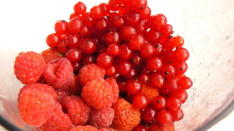 Koktajl z czerwonych owoców