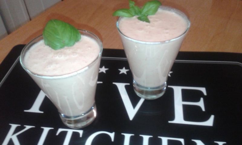 Koktajl z grejpfrutem czerwonym