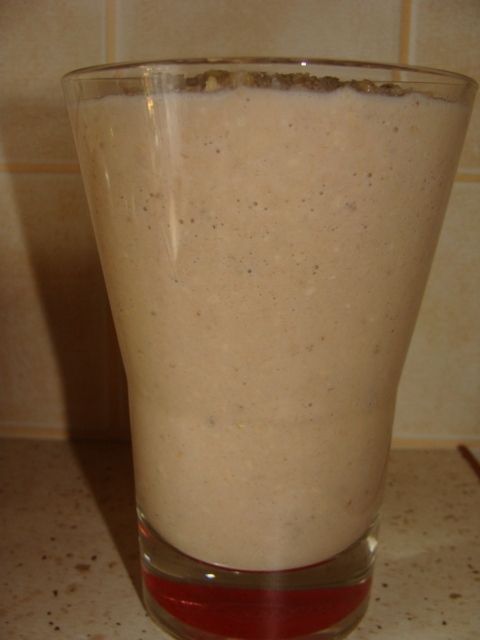 Koktajl z nutą orzechową