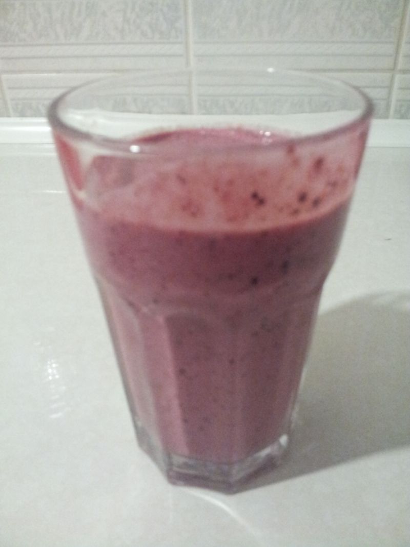 Koktajl z owoców leśnych