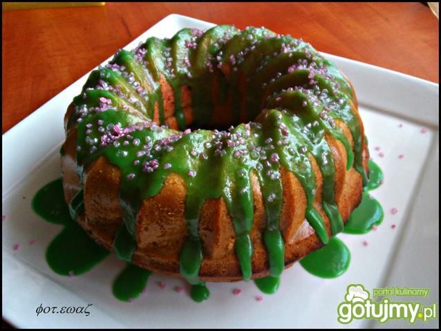 Kolorowa babka piaskowa