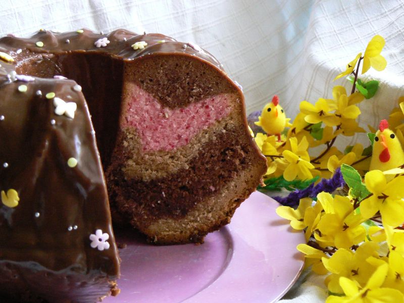 Kolorowa babka Wielkanocna Kolorowa babka Wielkanocna