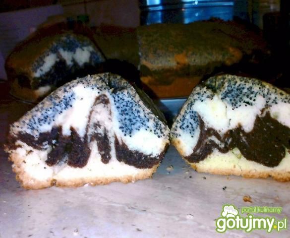 Kolorowa babka z białek 2